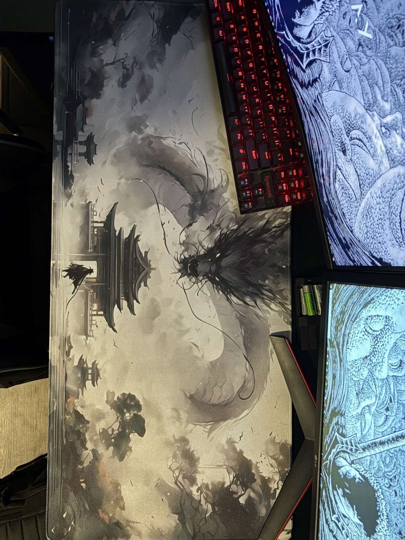 Veil of the Dragon Mouse Pad – XXL Non-Slip Desk Mat